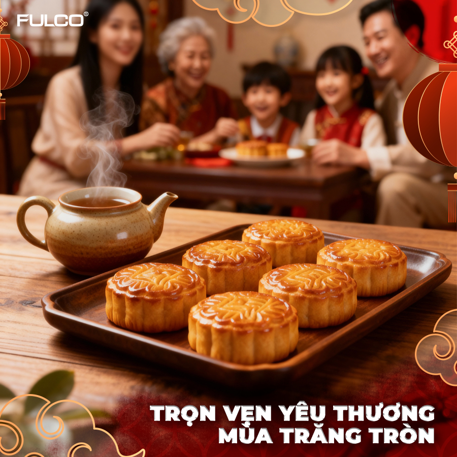 Một mâm cỗ Trung Thu đẹp mắt với bánh nướng, bánh dẻo và ấm trà đặt trong một không gian bếp hiện đại, ấm cúng của FULCO.